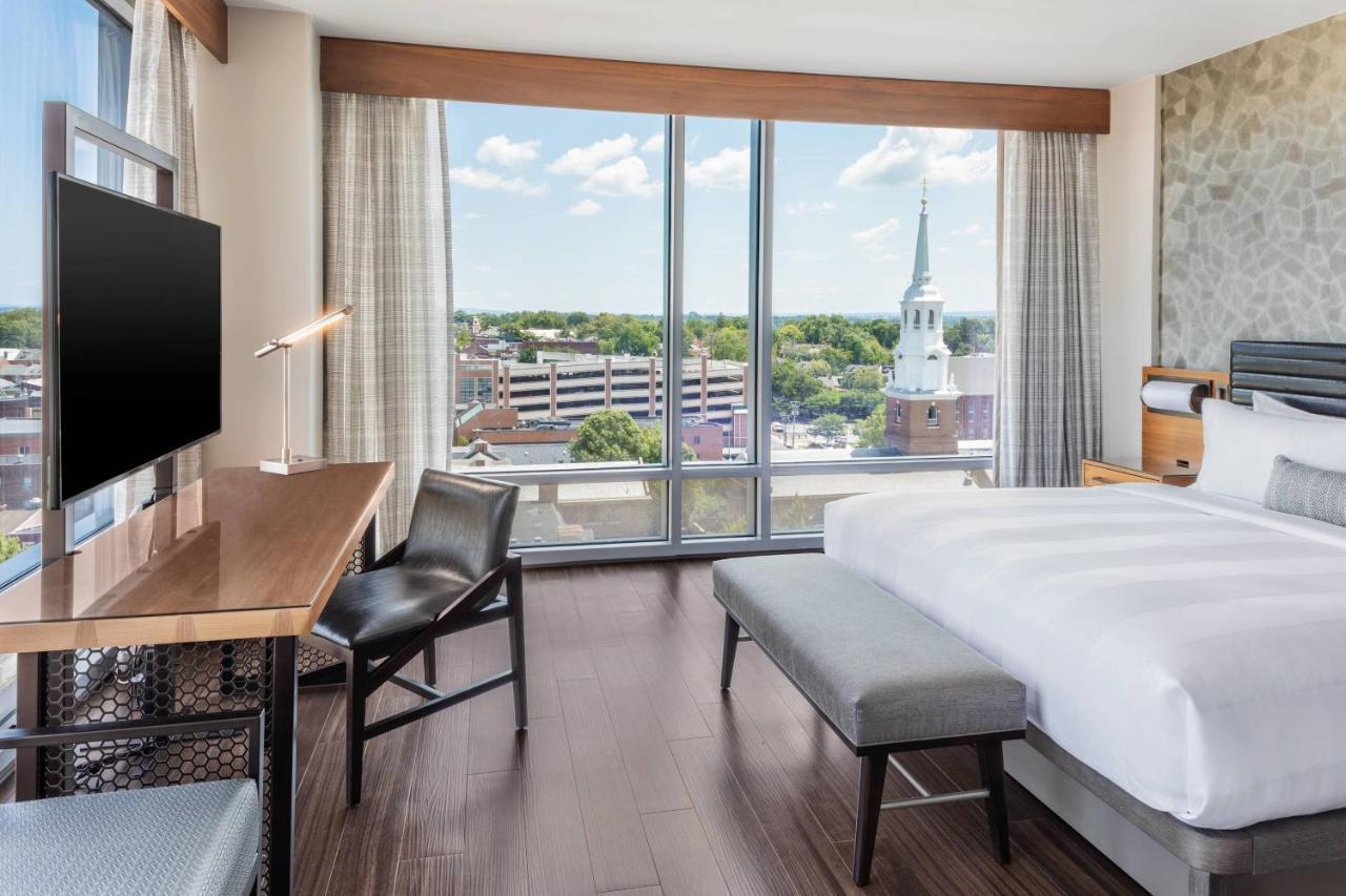 Lancaster Marriott At Penn Square Hotel Buitenkant foto